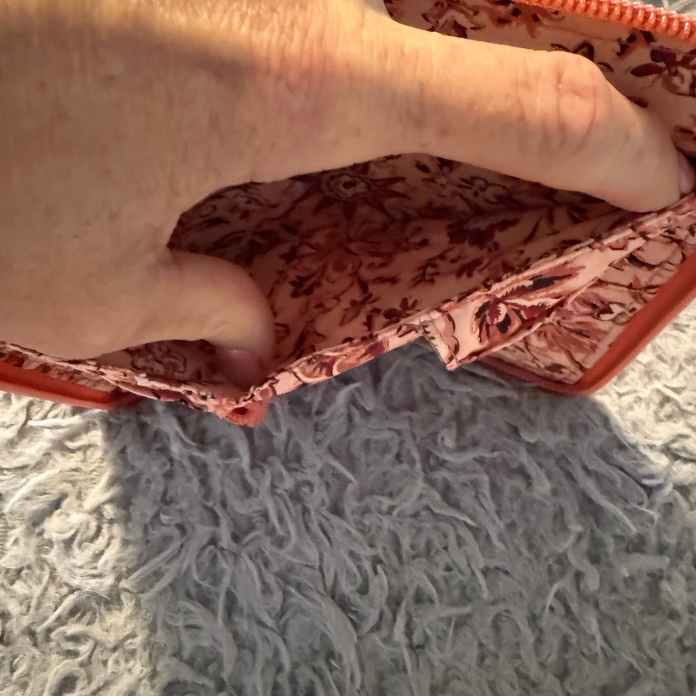 Vera Bradley Quilted Coral Wristlet Wallet - Picture 4 of 6